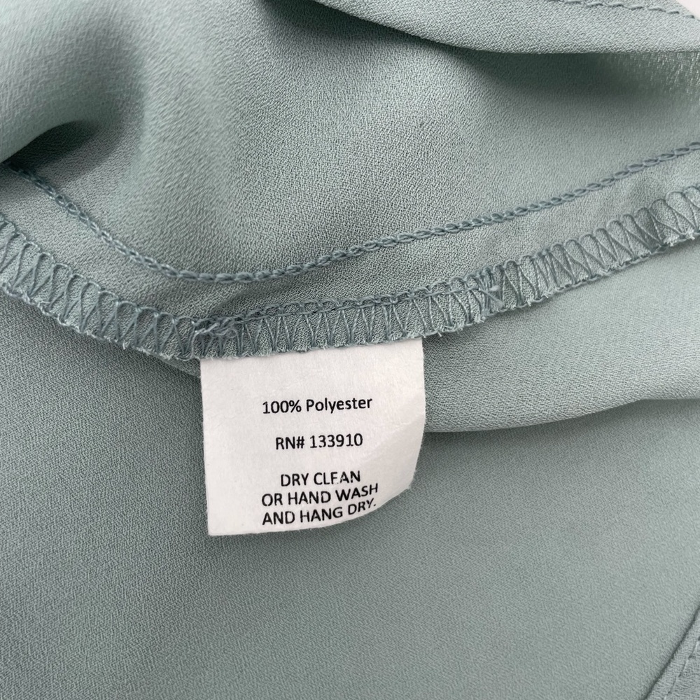 Show me Your Mumu Sage Green King Crop Top - Picture 4 of 4